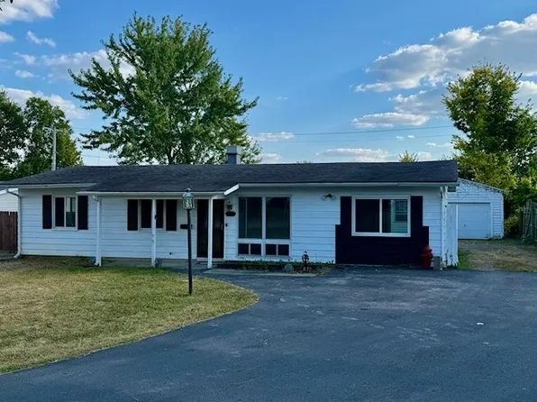 1689 Dale Ridge Rd, New Carlisle, OH 45344