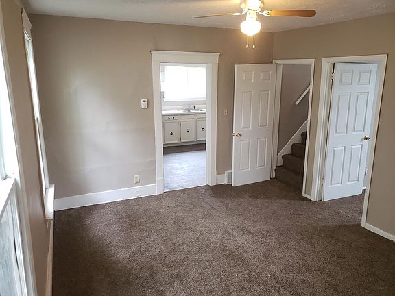 5th image of 409 W 22nd St