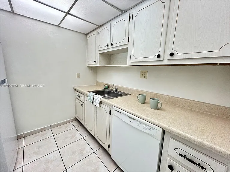 14301 N Kendall Dr #109B — Photo 5