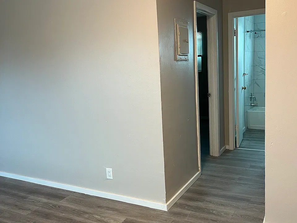1243 SW 37th Ave #6