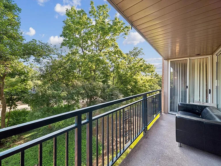 6010 Oakwood Dr #3G — Photo 7