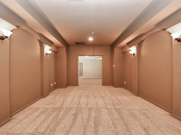 9427 Sapphire Bay Ln — Photo 37
