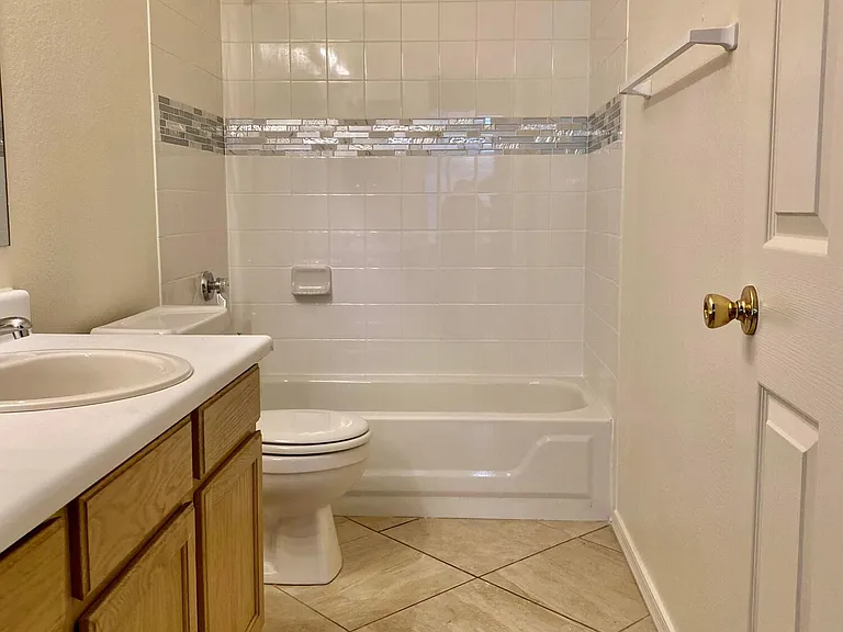3848 N 3rd Ave #3021 — Photo 8