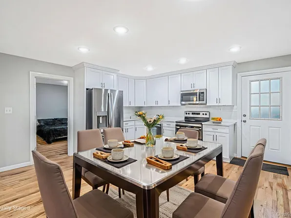 1316 6th Street, West Babylon, NY 11704