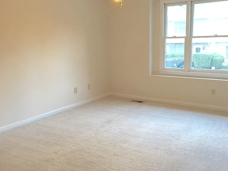 875 Martin Luther King Jr Blvd #8 — Photo 15