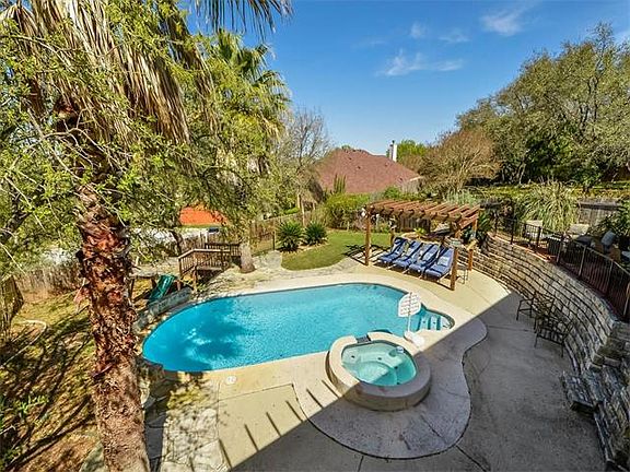 5th image of 12036 Tulare Dr