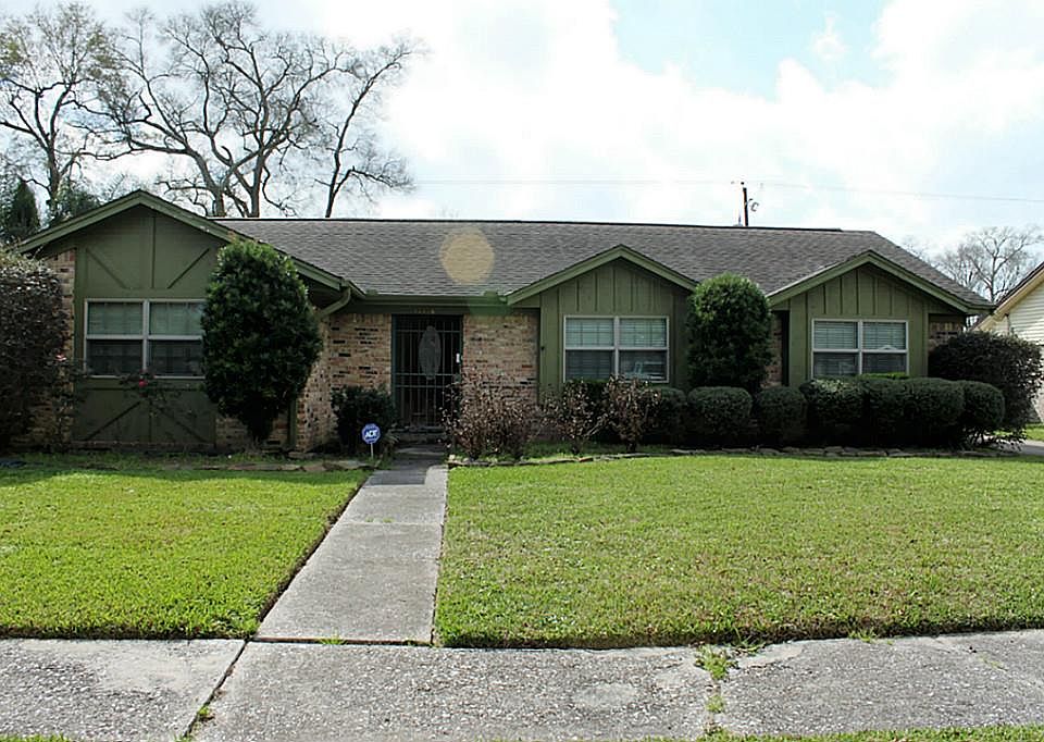 1st image of 13926 Duncannon Dr