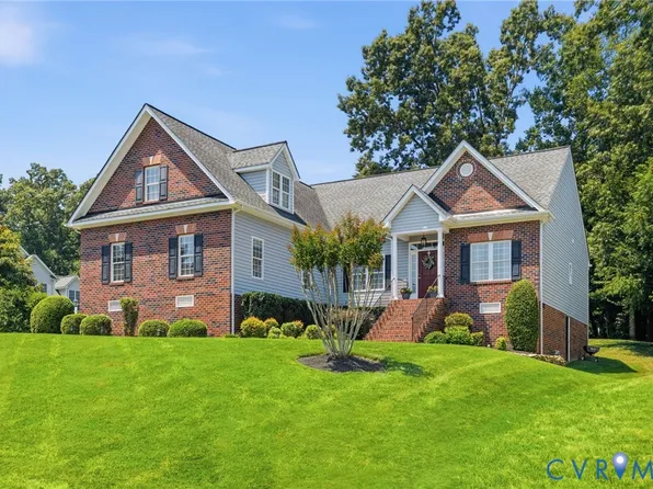 12000 Sugar Hill Dr, Midlothian, VA 23112