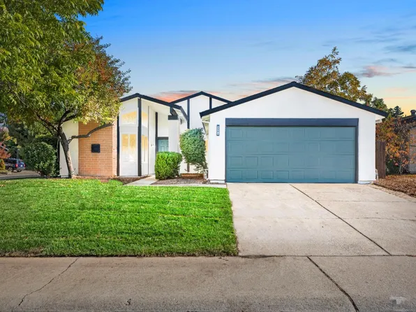 3921 Duxburg Ct, Sacramento, CA 95827