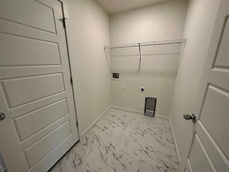 3908 Canoe St — Photo 24