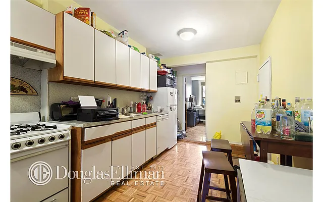 Rented by Douglas Elliman | media 2