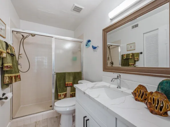 1901 Courtyard Way #C-105, Naples, FL 34112