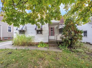 15811 Maplewood Ave, Maple Heights, OH 44137