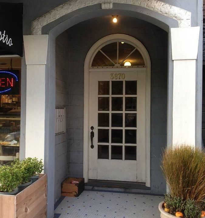 2nd image of 3870 Sacramento St