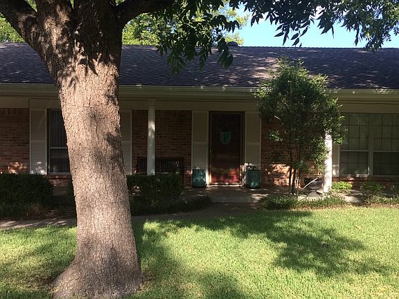 2nd image of 833 Harwell St