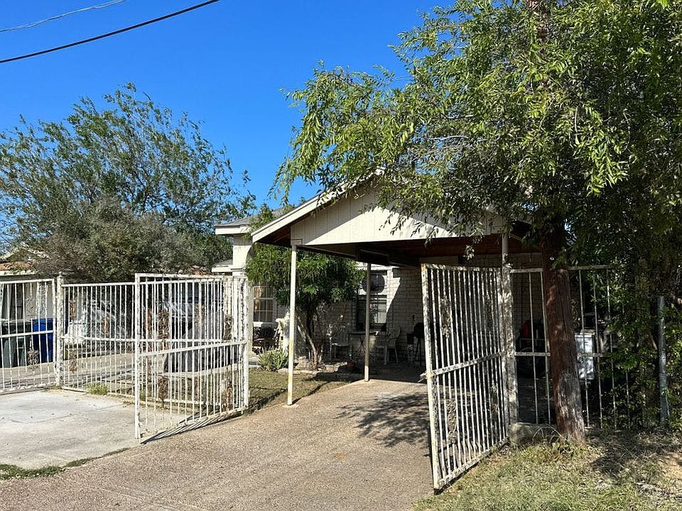 2nd image of 1014 E Ash St