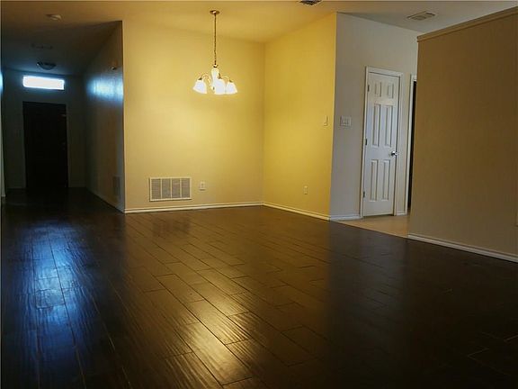 5th image of 4933 Caraway Dr
