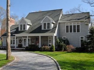 16 Hawthorne Ave, Sag Harbor, NY 11963