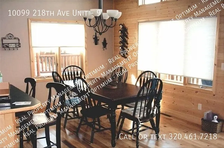 Fall Winter Rental Furnished- 3 Bedroom, 2 Bath home on Lake Reno — Photo 4