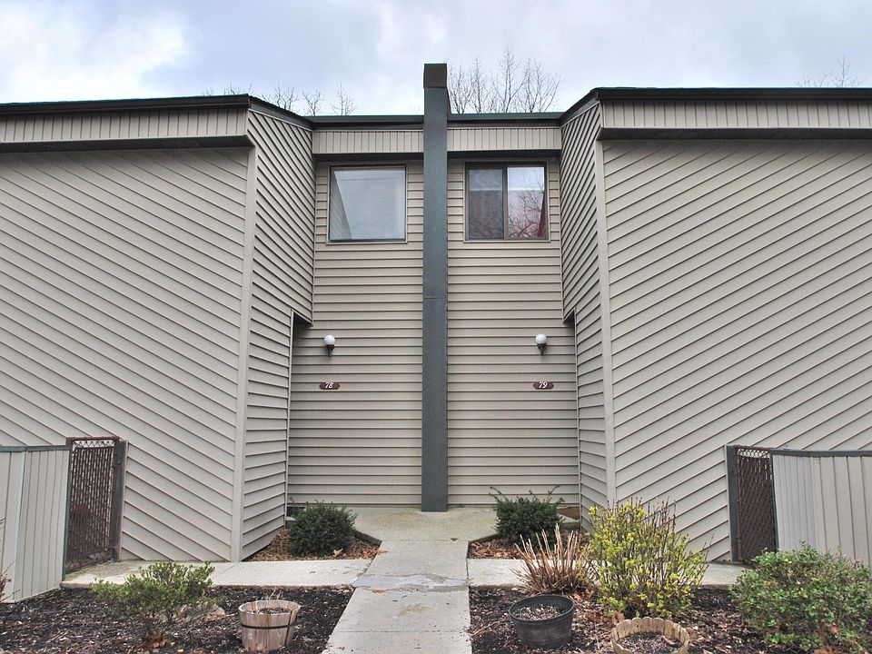 1st image of 74 Lakeshore Ct Unit 78
