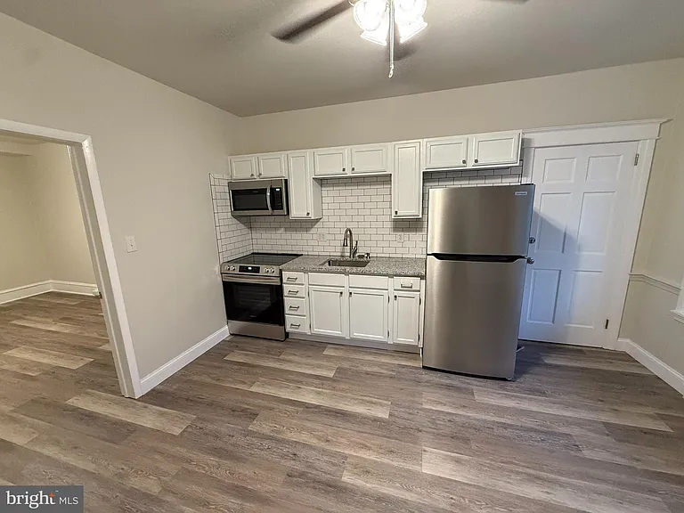 63 King St #2 — Photo 4