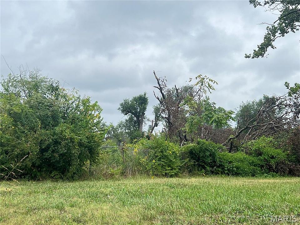 2nd image of 5223-5225 Minerva Ave