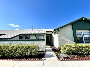 560 SW Sara Blvd, Port Saint Lucie, FL 34953