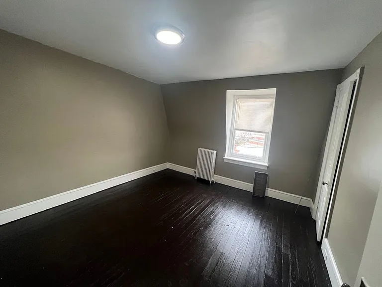 151 W Windsor St — Photo 19