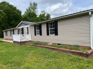 147 Mooresville Park Ln, Clarksville, VA 23927