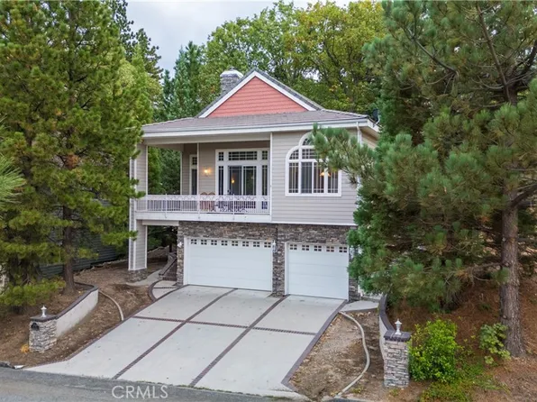 30169 Magic Dr, Running Springs, CA 92382