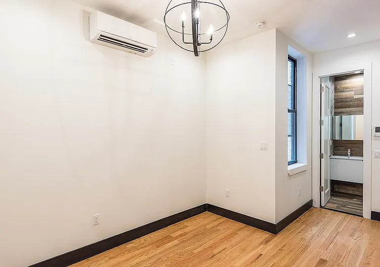 277 Irving Ave #2F — Photo 8