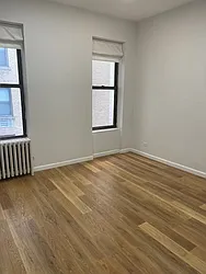 Rented by K & O Realty Associates Inc.