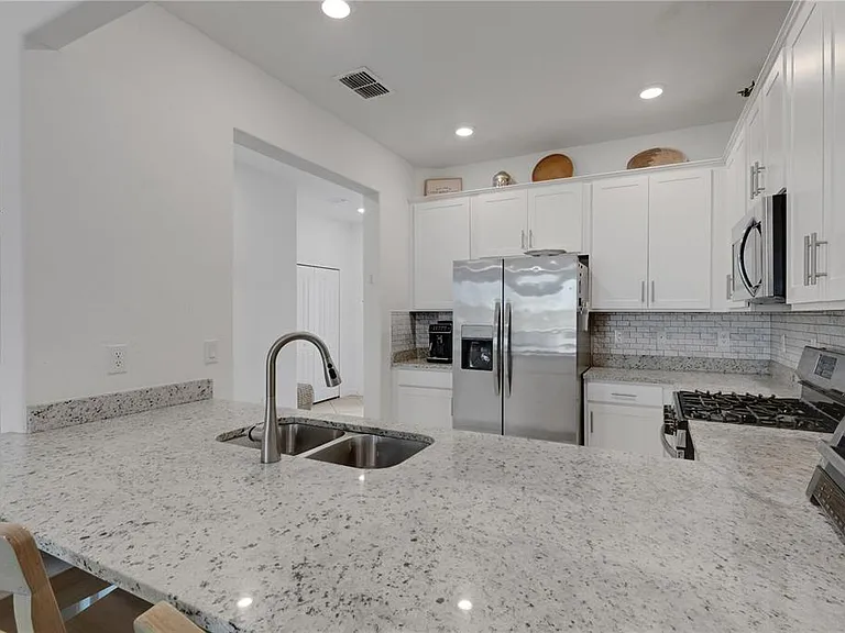 15227 Sunny Day Dr — Photo 13