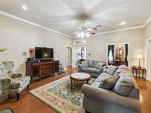 5th image of 1724 Lake Michigan Dr