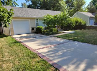 7623 W 65th Ter, Overland Park, KS 66202