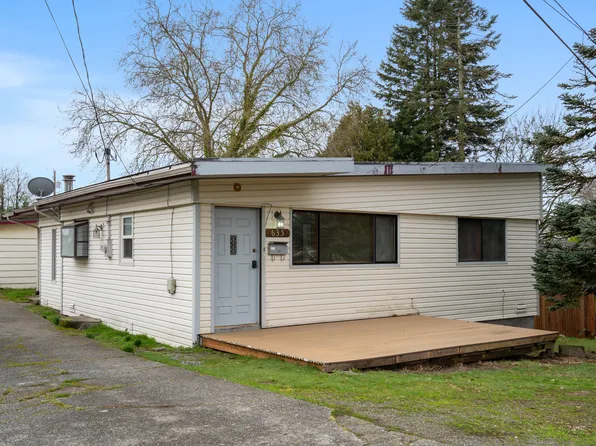 635 Ferndale Ave NE, Renton, WA 98056
