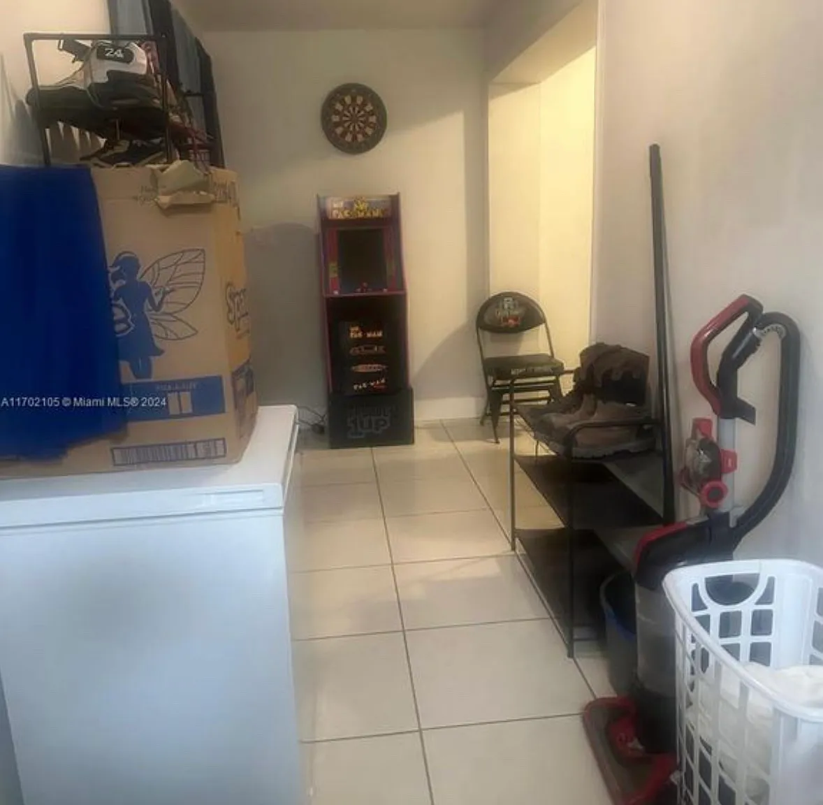 3 bed, 1600 sqft, $2,700 — Photo 2
