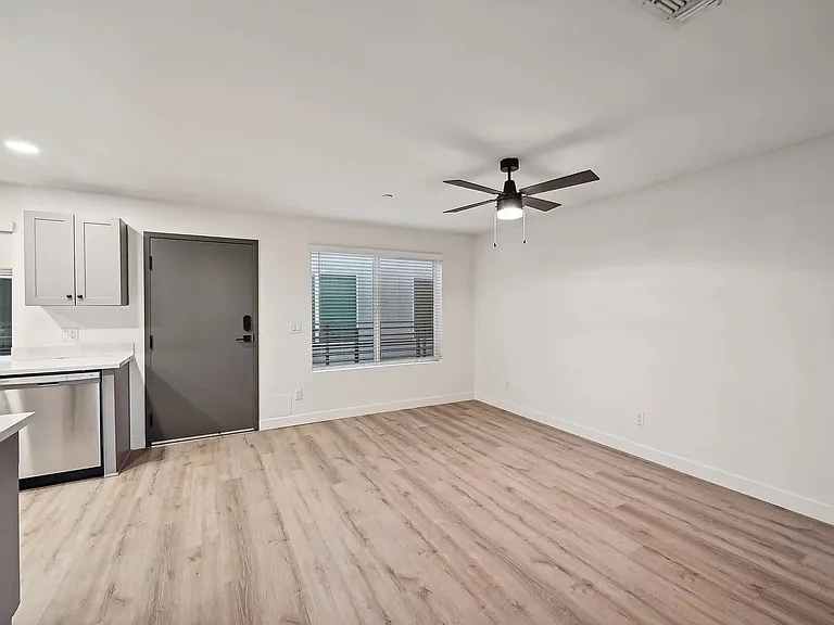 3644 E McDowell Rd #108 — Photo 5