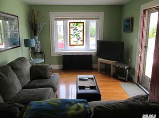 305 Frederick Ave, Bellmore, NY 11710