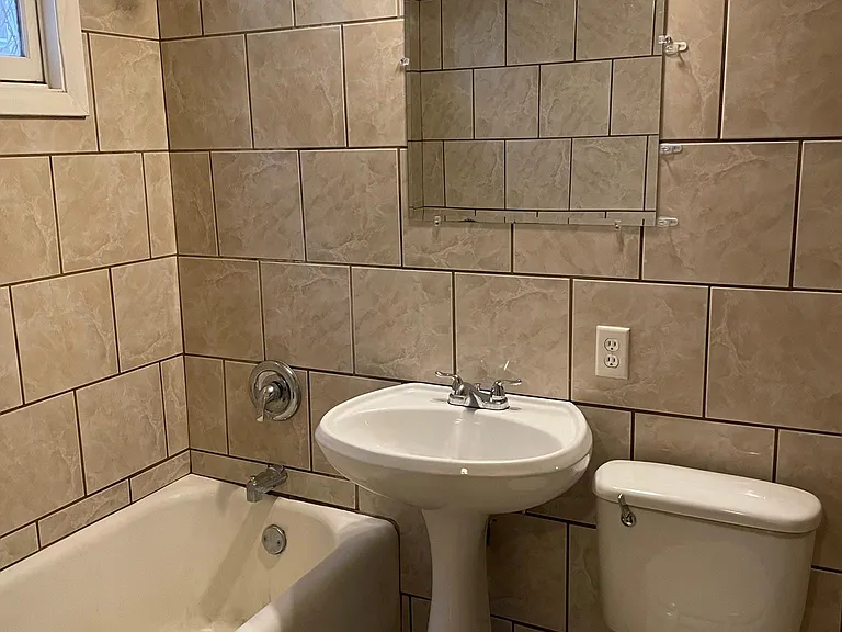 2829B N Weil St — Photo 3