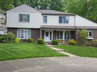1593 Willoughby Dr, Wooster, OH 44691