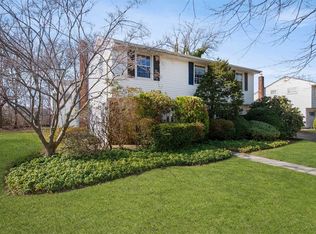 170 N Syracuse Ave, North Massapequa, NY 11758