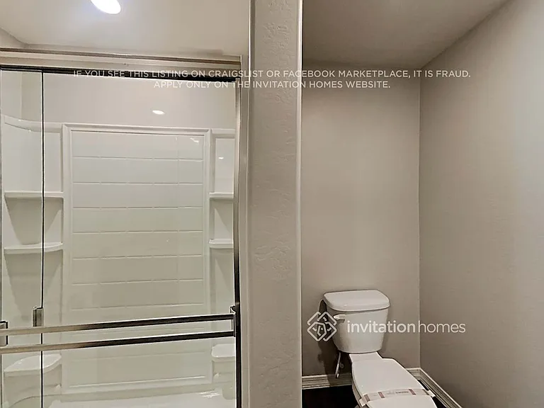 8020 W Agora Ln — Photo 21
