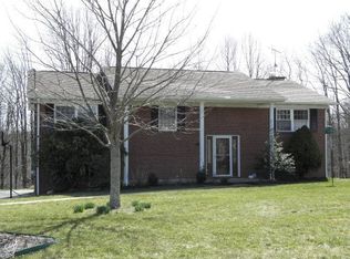 423 Old Mill Rd, Beckley, WV 25801