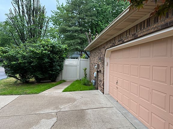 5th image of 6620 Southport Dr