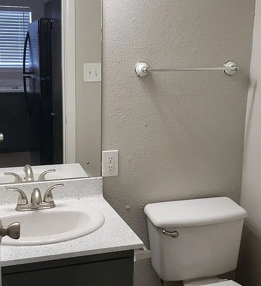 Verano at the Heights Apartments — Photo 42