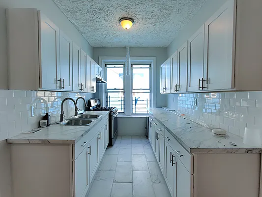 Rented by Signature Property Realty | media 23