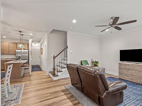 5th image of 1728 Westfall St