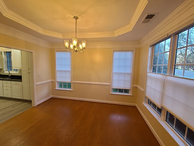 1112 Rustic Willow Ln — Photo 7