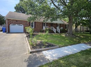 908 Landing Creek Dr, Chesapeake, VA 23323